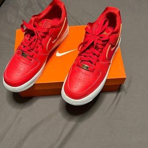 Nike Airforce 1’s.